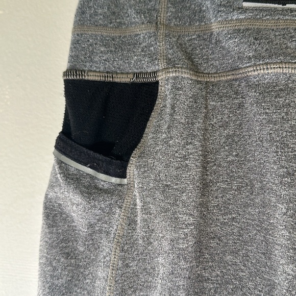 Athleta Be Free 2 in 1 Capri Skirted Leggings Reflective Athletic Skirt SM - Picture 6 of 8